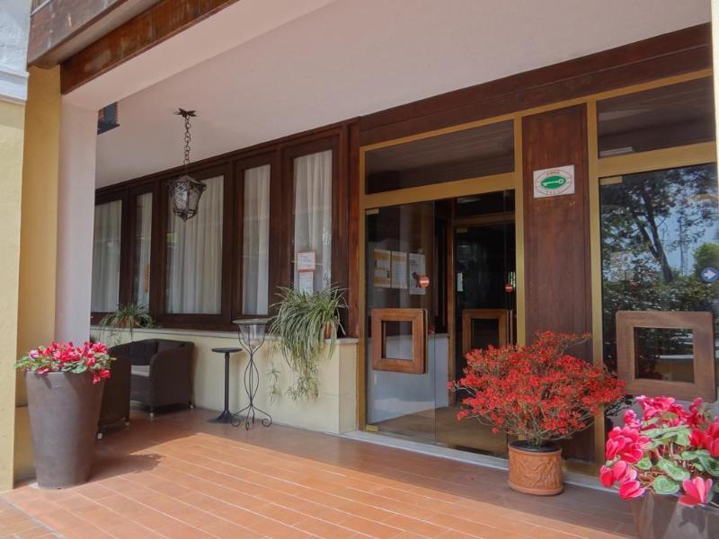 El Rustego Hotel Rubano Bagian luar foto