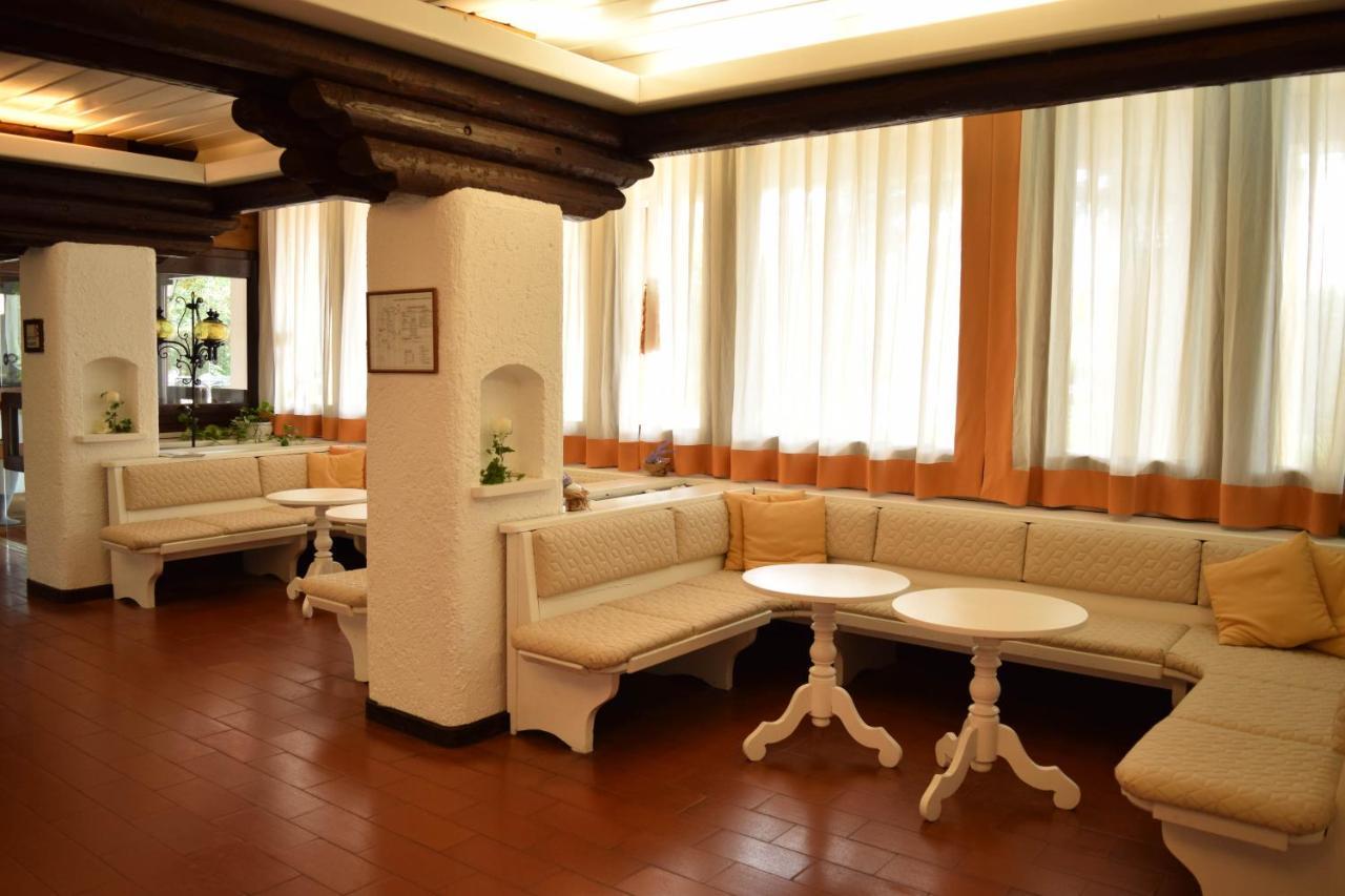 El Rustego Hotel Rubano Bagian luar foto